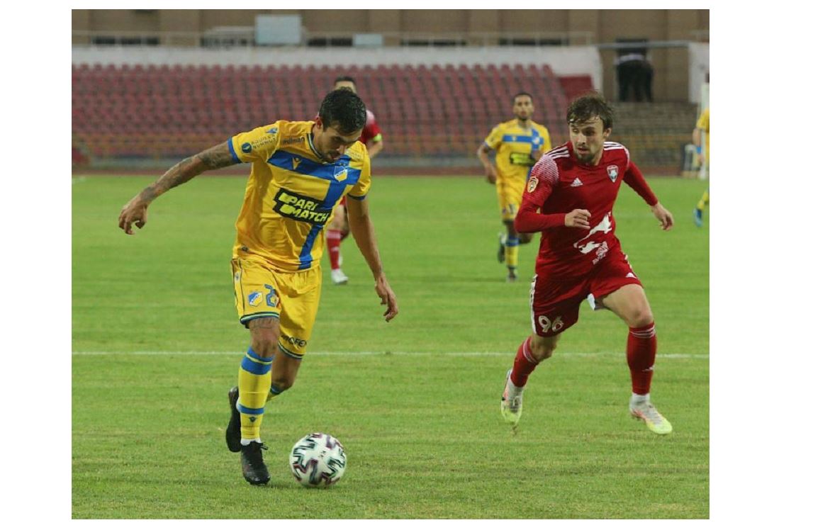 جەرگە قاراتقان كوماندالار جانكۇيەرلەردەن كەشىرىم سۇراي ما؟