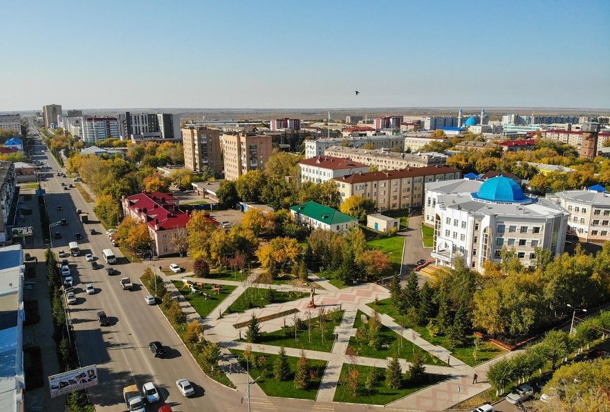 پەتروپاۆل ينتەرناتسيونالدى   ۇلىقتاپ وتىر. نەگە؟