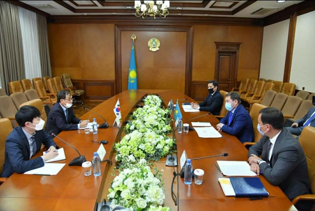 شىمكەنت قالاسىنىڭ اكىمى وڭتۇستىك كورەيانىڭ باس كونسۋلىمەن كەزدەستى