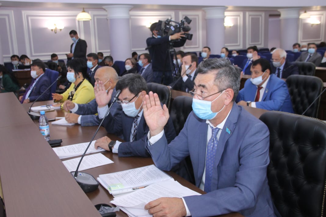 اۋىل مەكتەپتەرى ارداقتى تۇلعالاردىڭ ەسىمىن يەلەنەدى