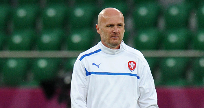 ەكى كەزدەسۋگە شاقىرتۋ الدى