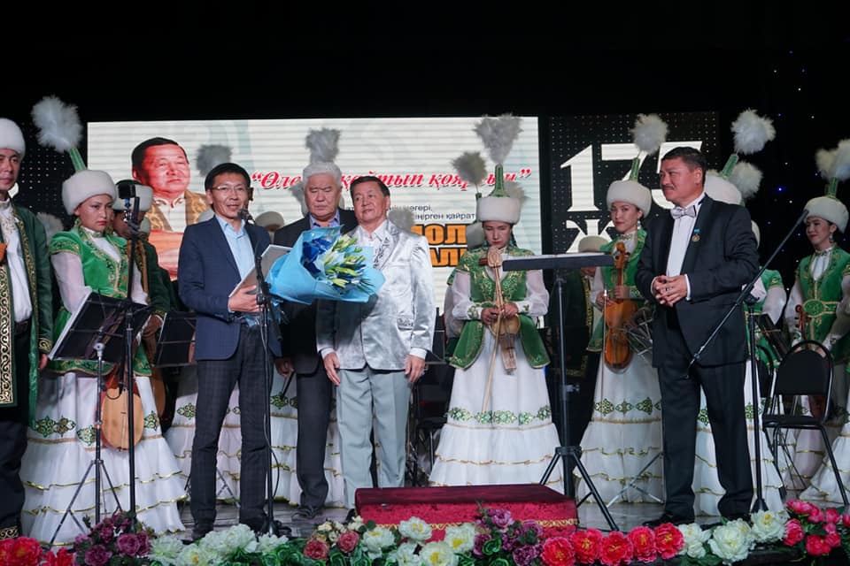 حاتيموللا بەردىعاليەۆ اباي تويىنا تارتۋ جاسادى