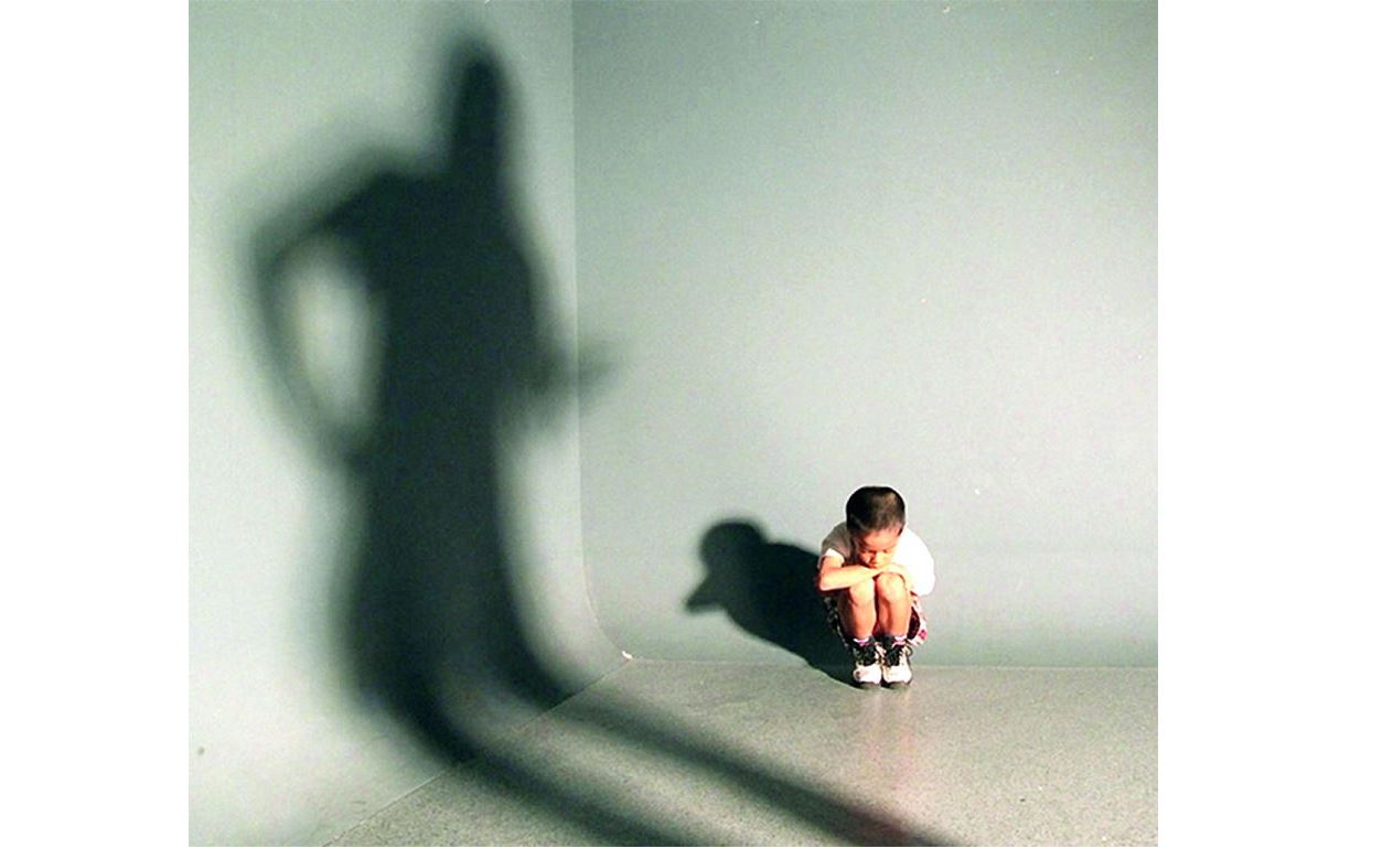 قاتىگەز اكە – قوعامعا قاتەر