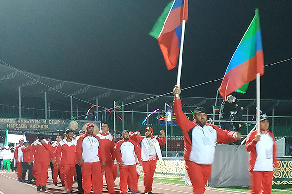 داعىستاندىقتار دەس بەرمەي تۇر