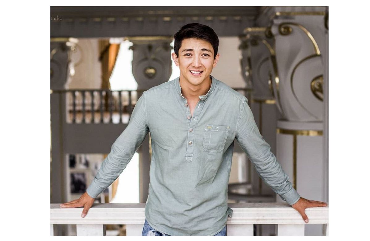 داۋرەن سەرعازين: كينوداعى ءرولىمدى تاپقىم كەلەدى...