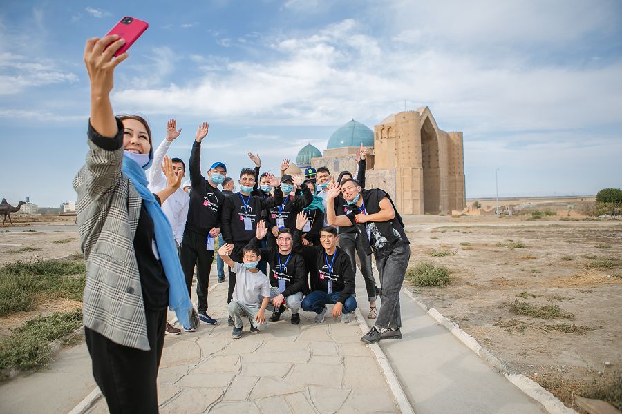 «اتاجۇرتتا وقيدى قالىڭ قازاق بالاسى»