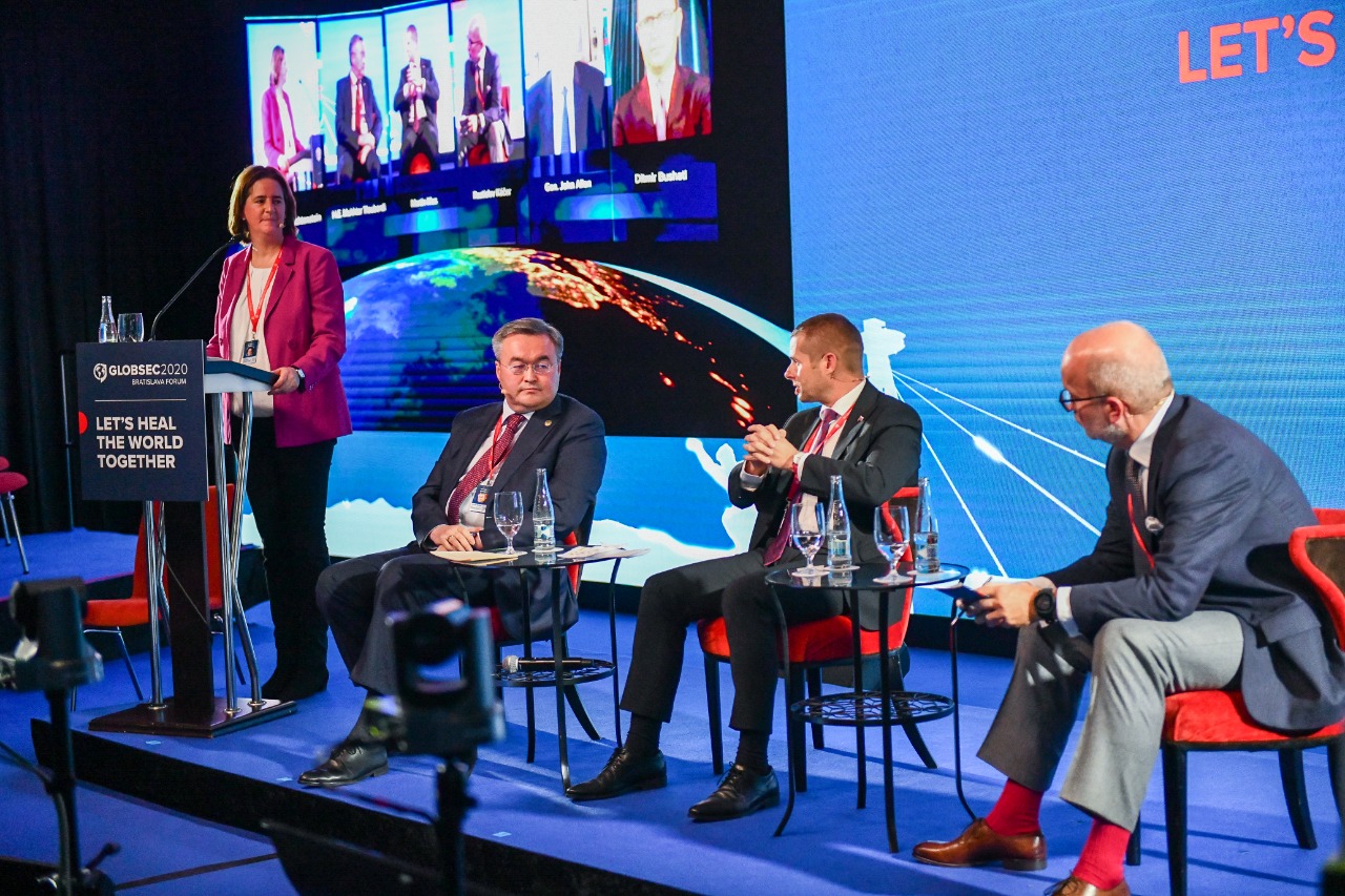 مۇحتار تىلەۋبەردى براتيسلاۆاعا جۇمىس ساپارىمەن باردى