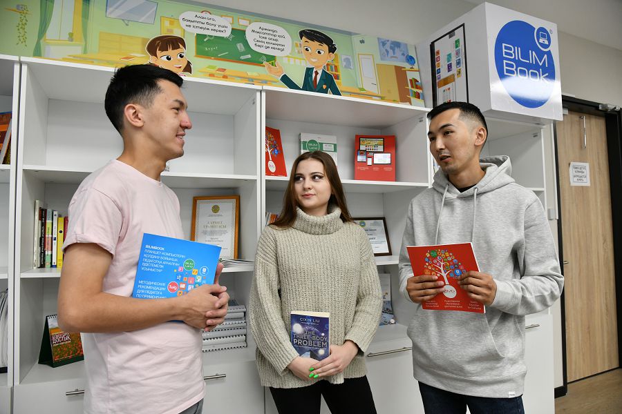 مەكتەپ كىتاپحاناشىلارىنىڭ مىندەتى نەگە ناقتىلانباعان؟