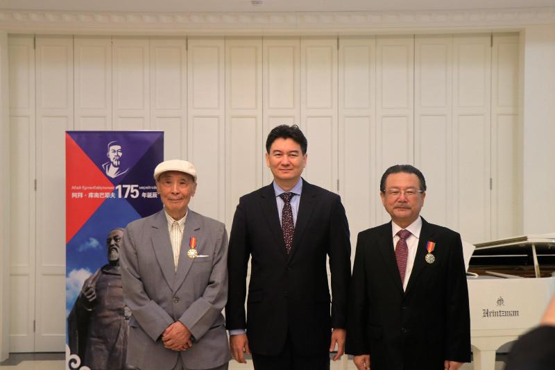 «دوستىق» وردەنىمەن ماراپاتتالدى