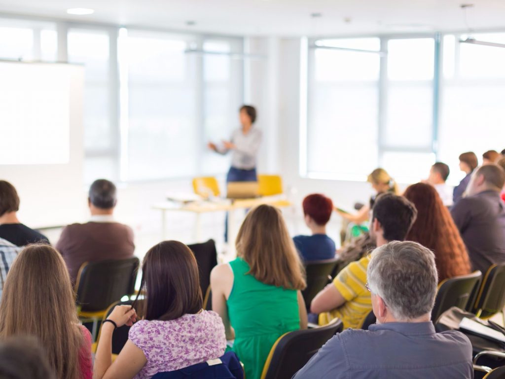 باق وكىلدەرى ءۇشىن تەگىن ونلاين-ترەنينگتەر وتەدى