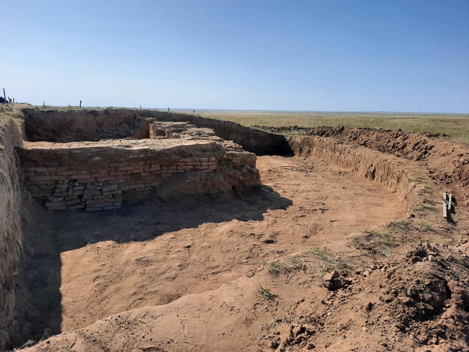 جايىق جىلاپ اعادى...