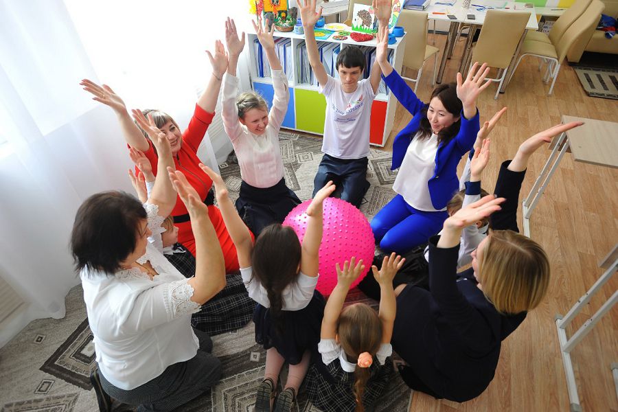 ينكليۋزيۆتى ءبىلىم بەرۋگە كومەكتەسەدى