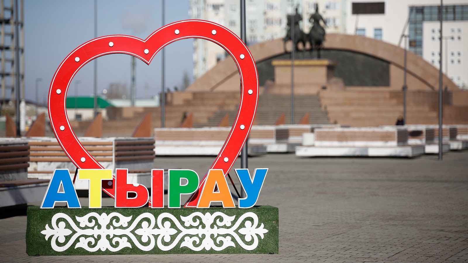 باعانى سۇراۋشى كوپ, ساتىپ الۋشى از؟