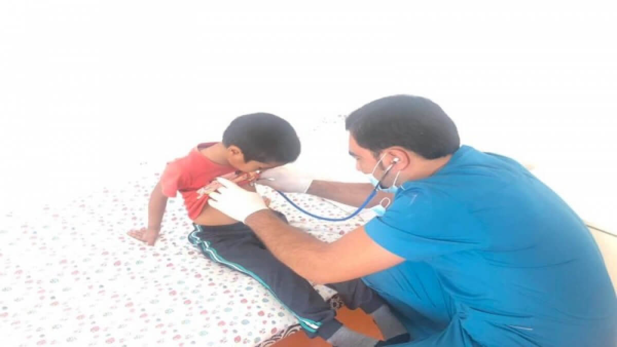 دارىگەرلەر بەنزين ءىشىپ قويعان بالانى امان الىپ قالدى