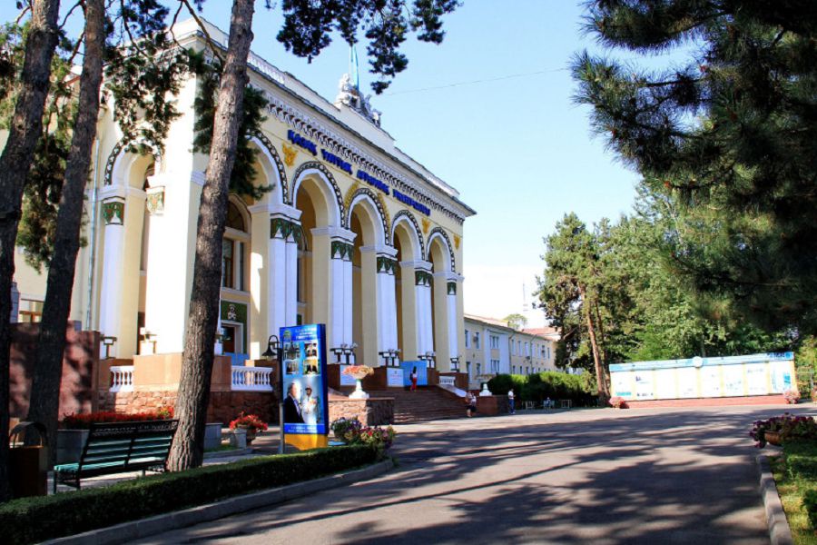 زەرتتەۋشى ۋنيۆەرسيتەت جاhاندىق جەتىستىكتەرگە جول اشادى