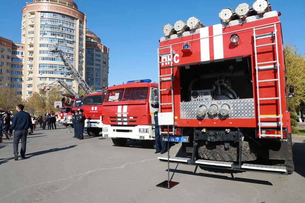 اتىراۋدا قۇتقارۋشىلارعا 8 ارنايى كولىك بەرىلدى