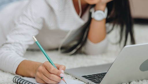 كوللەدجدەرگە تالاپ كۇشەيە مە؟