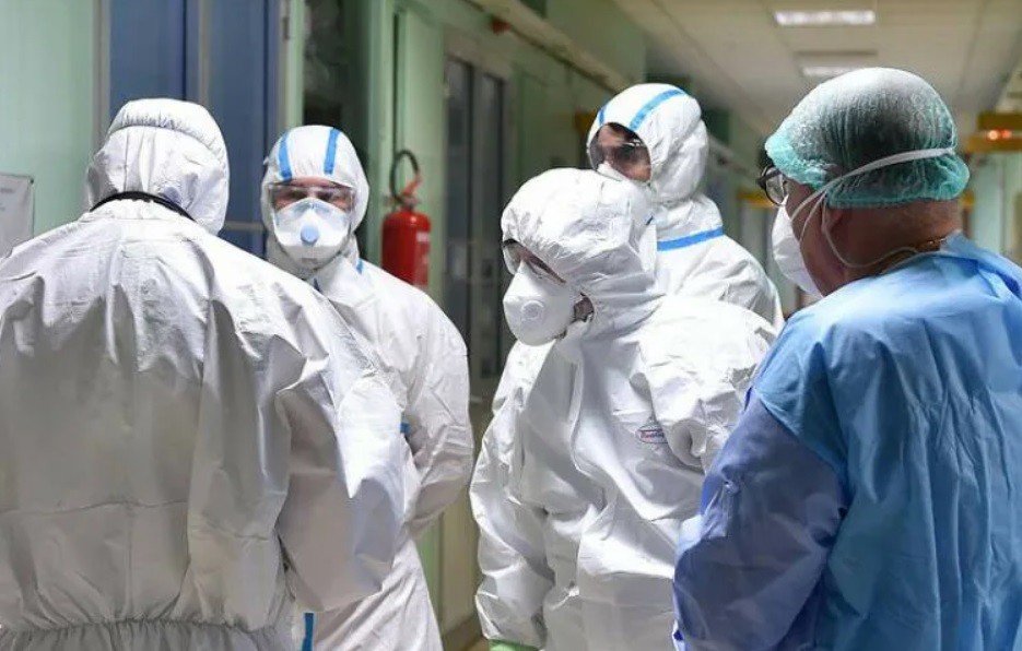 7,7 مىڭعا جۋىق مەديتسينا قىزمەتكەرى تولەم الدى