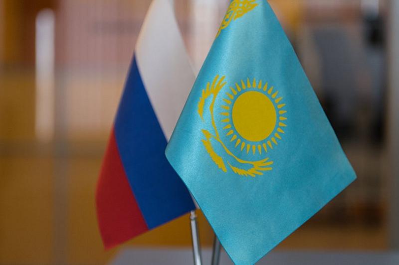 سانكت-پەتەربۋرگتە قازاق ءتىلىن ونلاين ۇيرەتەتىن سىنىپ اشىلدى