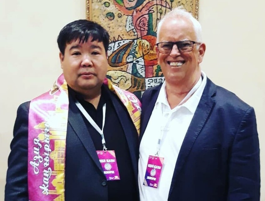 تسيرك - الەم نازارىندا