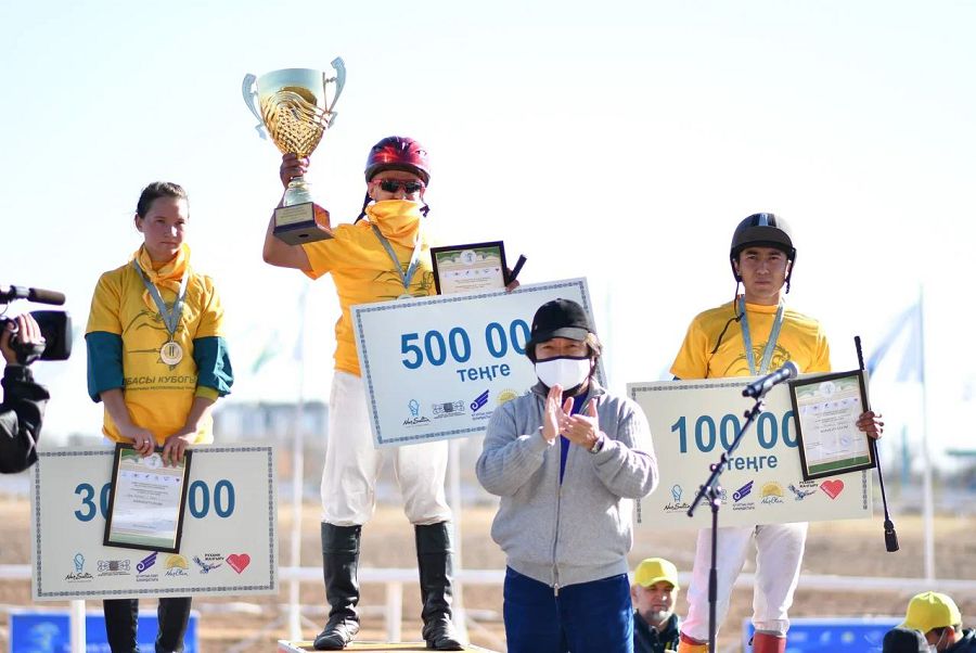 بايگە تۇرلەرىنەن ەلباسى كۋبوگى ءوتتى