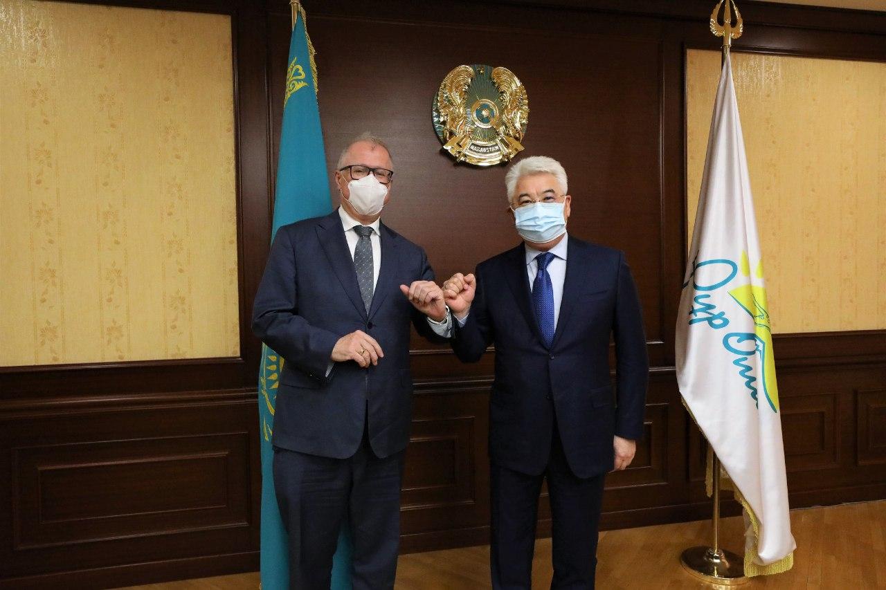 بەيبىت اتامقۇلوۆ گەرمانيانىڭ قازاقستانداعى ەلشىسىمەن كەزدەستى