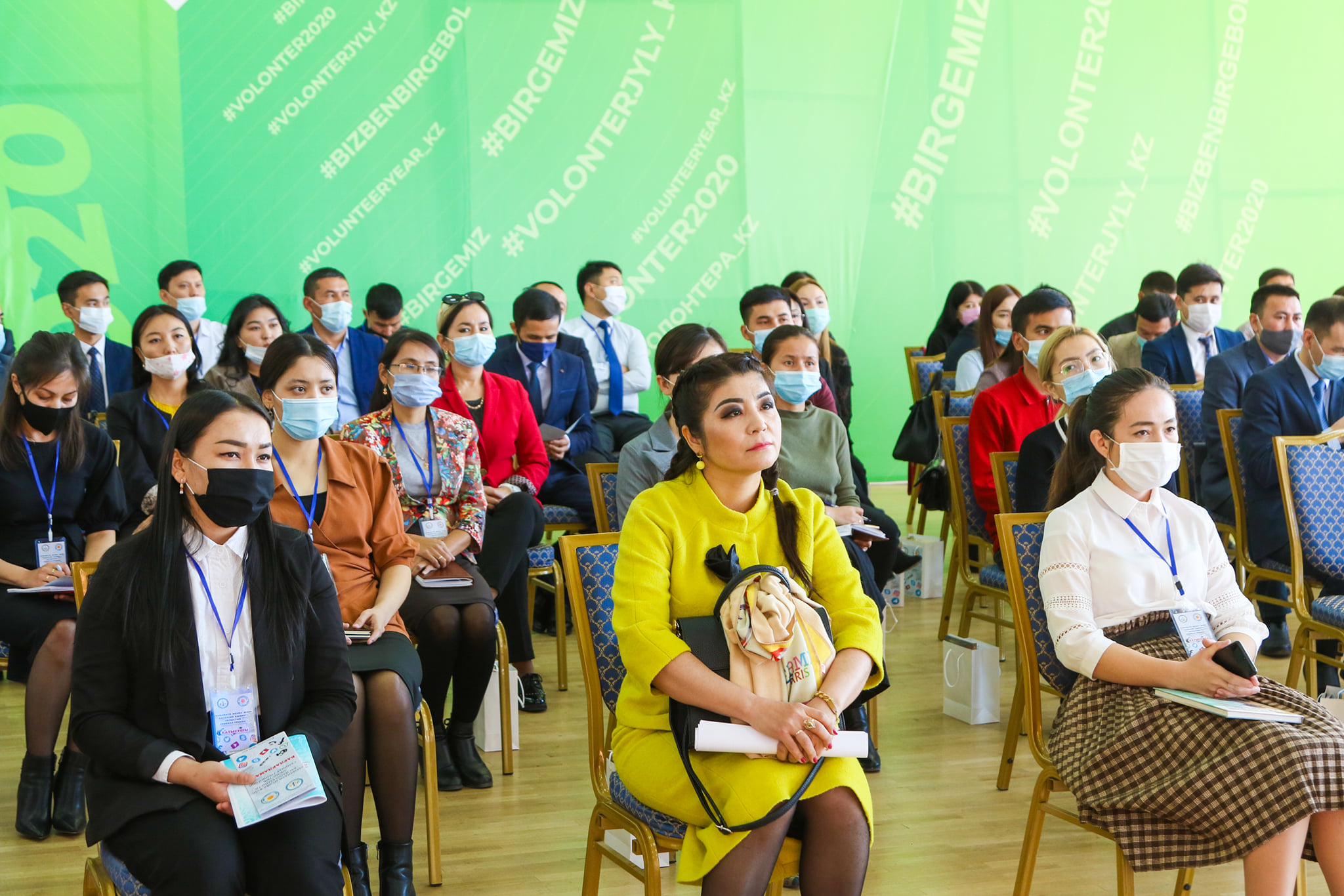 زاماناۋي مەديا جانە ءباسپاسوز قىزمەتى