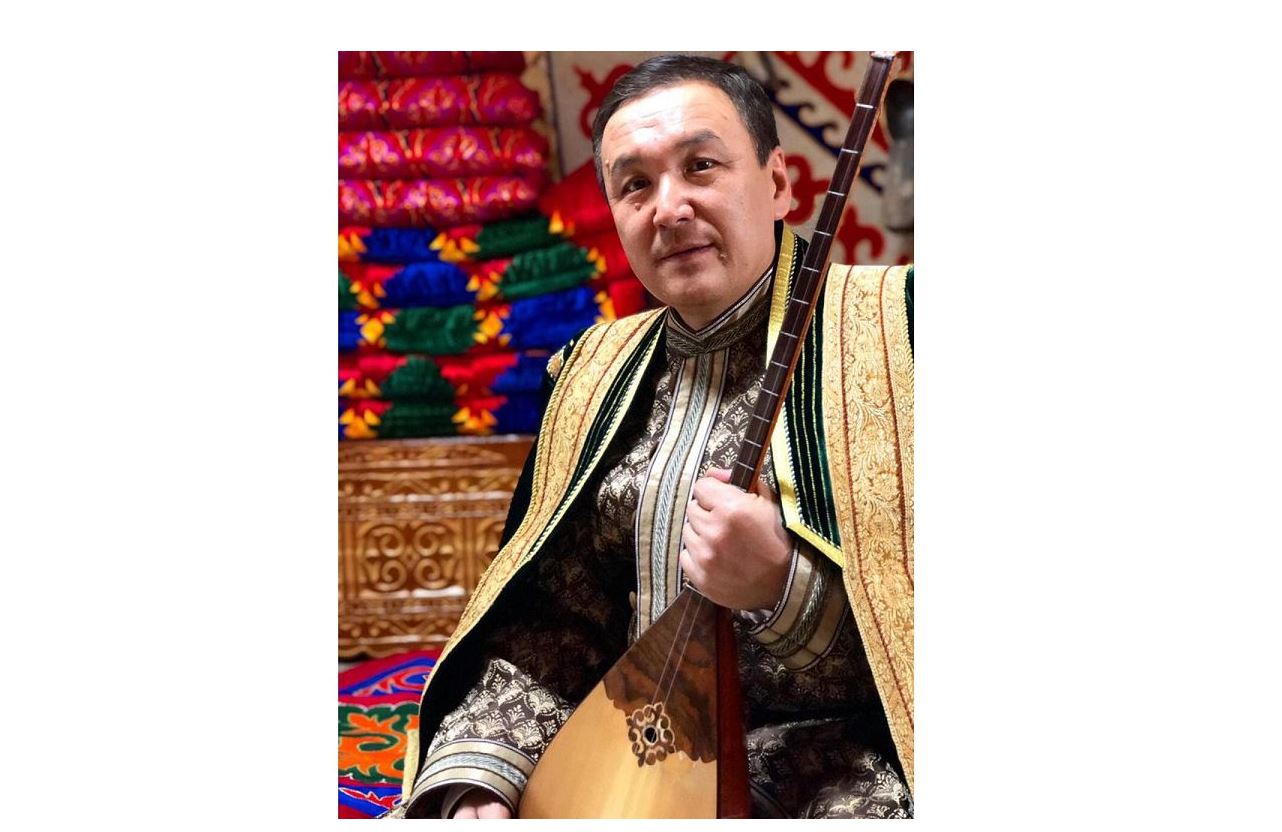 رامازان ستامعازيەۆ: «ءحىح عاسىرداعى ءان قورىمىزدى ءالى يگەرىپ بولعان جوقپىز»