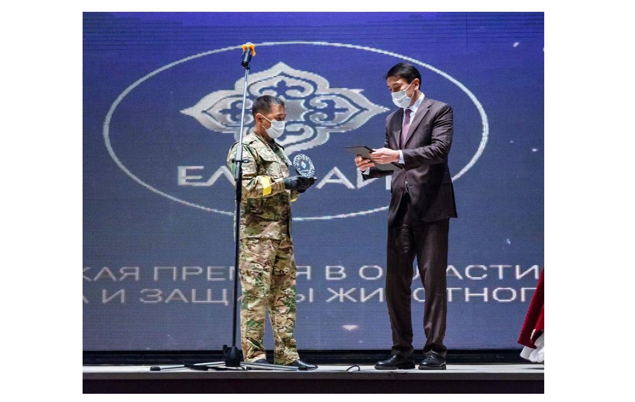 تابيعات قورعاۋشىلارىنىڭ تۇڭعىش سىيلىعى تاپسىرىلدى