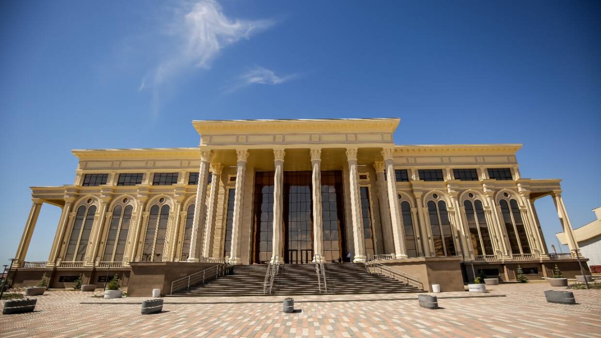 اتىراۋدا دارىندى بالالاردى قولدايتىن ورتالىق اشىلدى