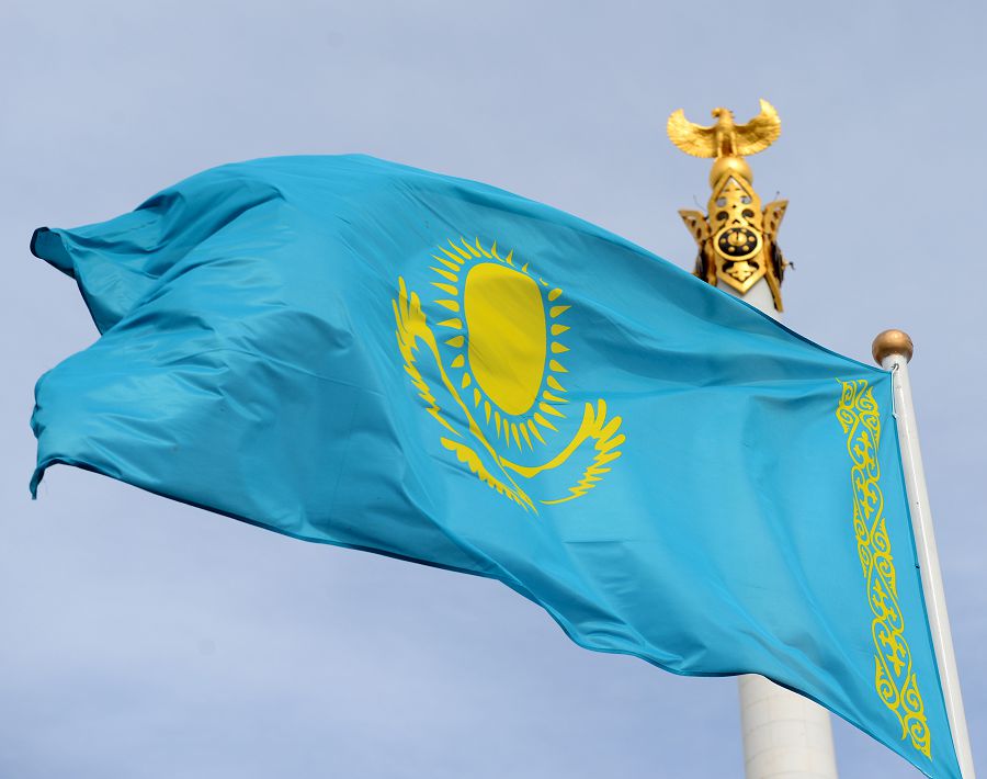 تۋىمىزدى نەگە قاستەرلەي الماي ءجۇرمىز؟