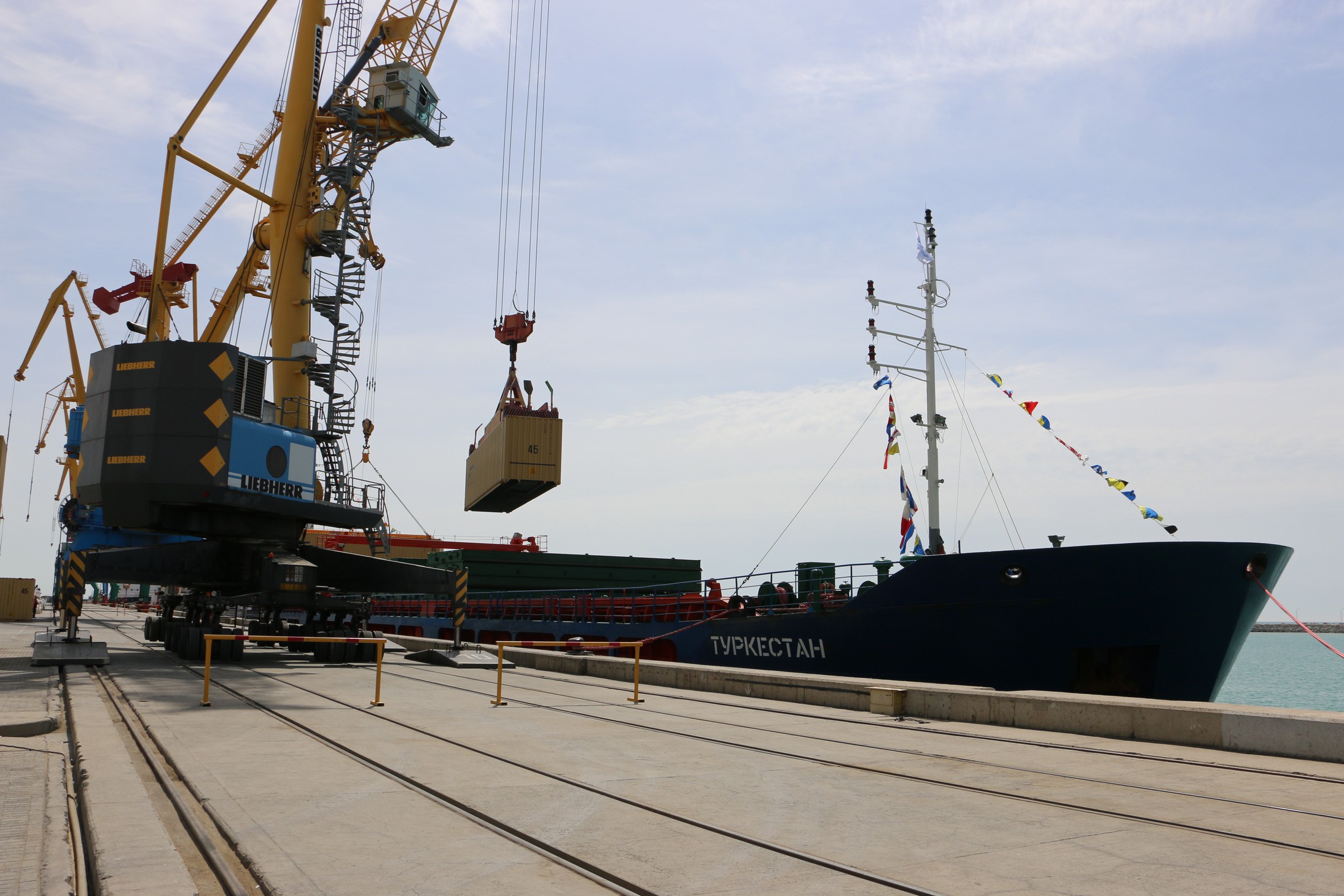 ترانسكاسپيلىك كولىك تاسىمالى ارتادى