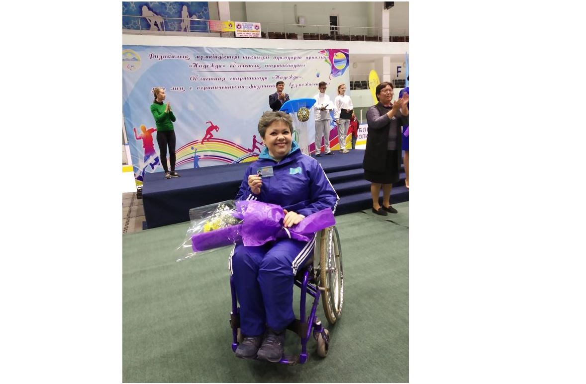 جارىق دۇنيەنىڭ جاقسىلىعىن عانا كورەدى