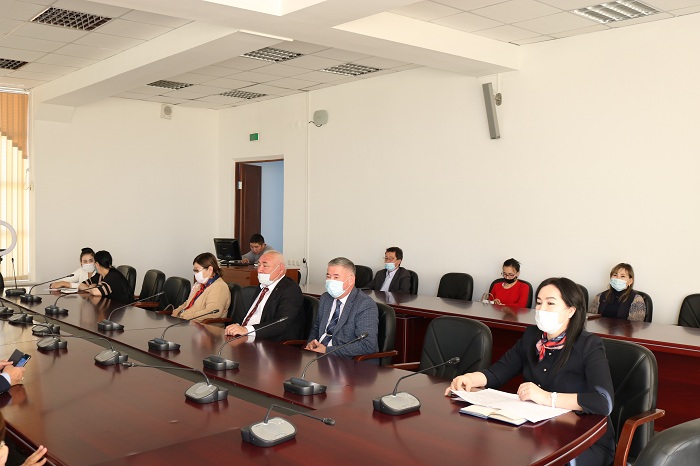 وڭىردەگى ۇستازدارمەن كەزدەسۋ وتكىزدى