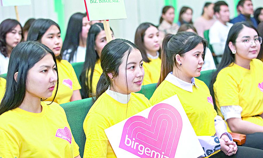 سانالى تاڭداۋ مەن رياسىزدىقتىڭ ۇلگىسى