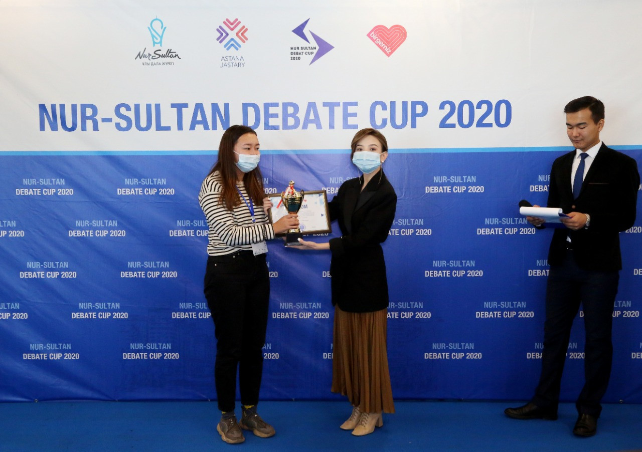 "Nur-Sultan debat cup 2020" پىكىرسايىس ءتۋرنيرىنىڭ جەڭىمپازدارى انىقتالدى