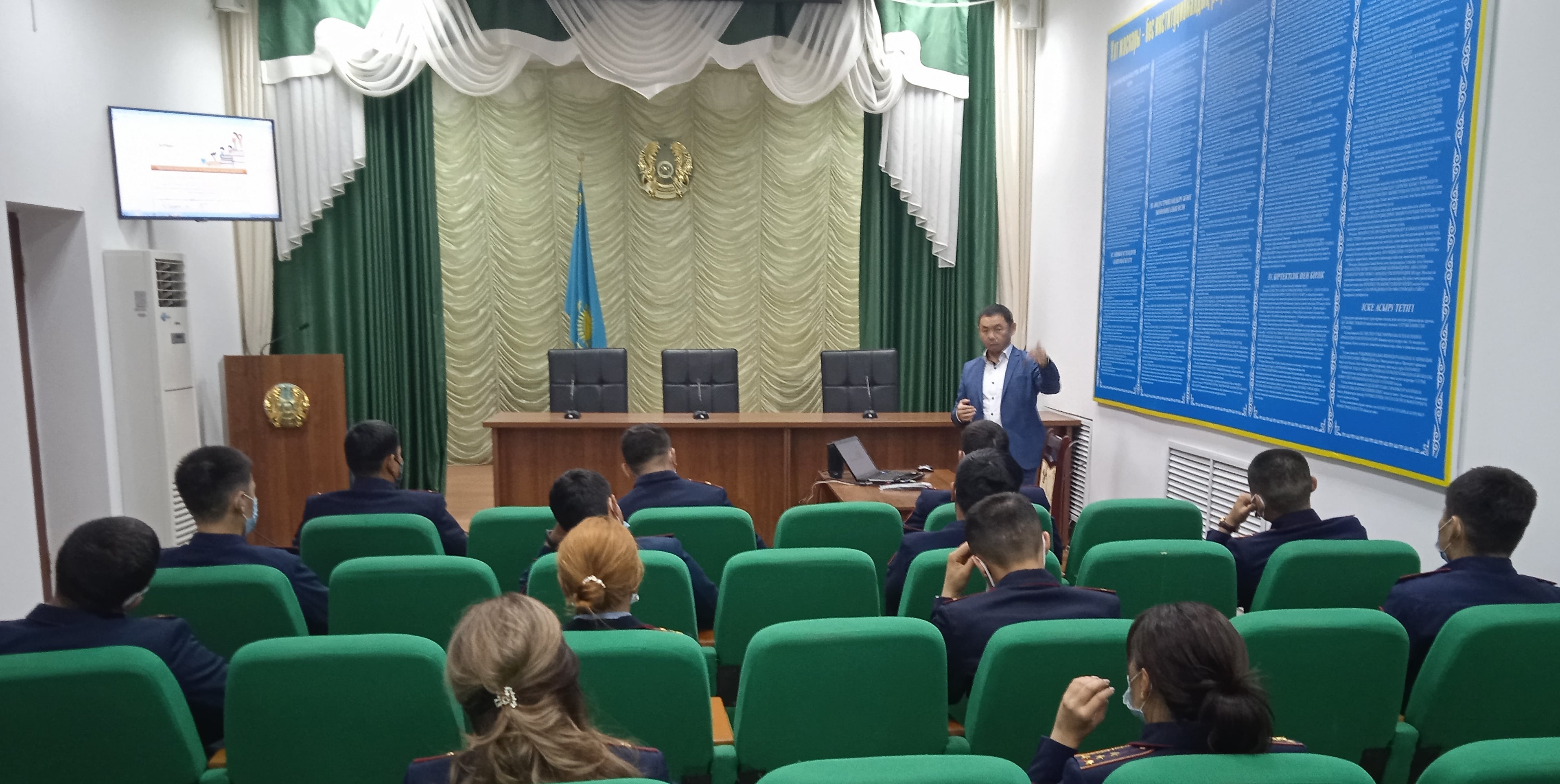 ماڭعىستاۋ قاجد-ىندە تەولوگ ءدارىس وقىدى