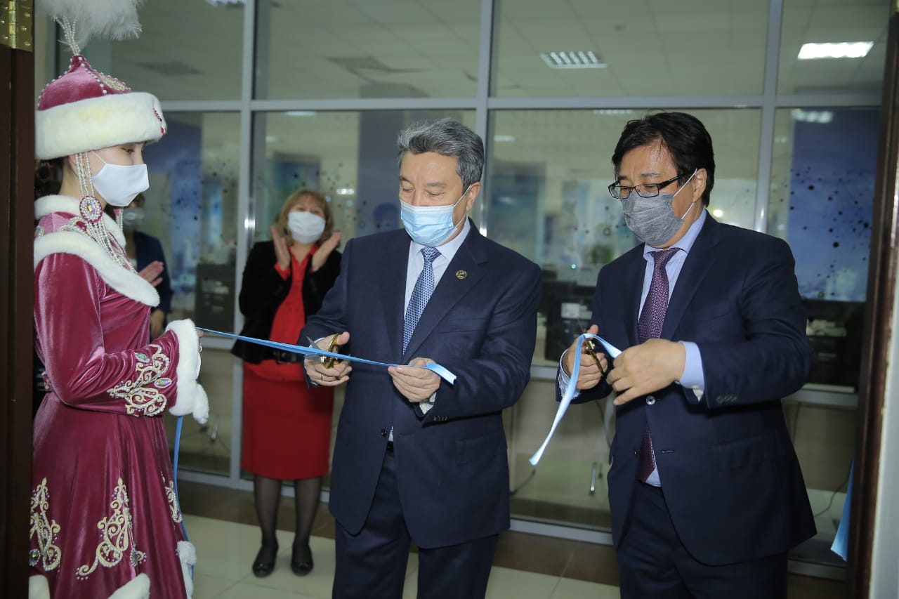 قازۇۋ-دا تۇڭعىش پرەزيدەنت – ەلباسى زالى اشىلدى