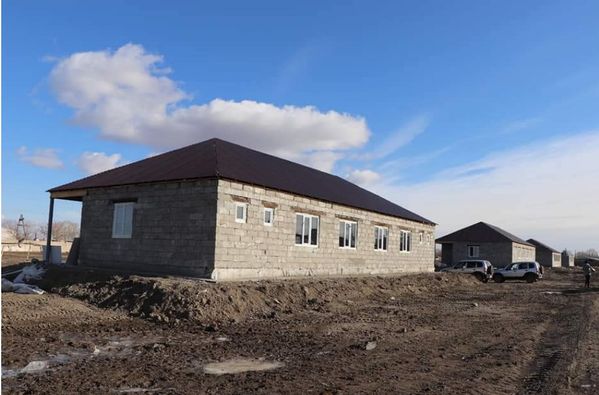 جارمادا دارىگەرلەرگە ءۇي سالىنىپ جاتىر