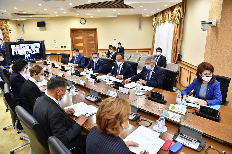 ۇلتتىق قۇندىلىقتى  ۇلىقتايتىن كەزەڭ