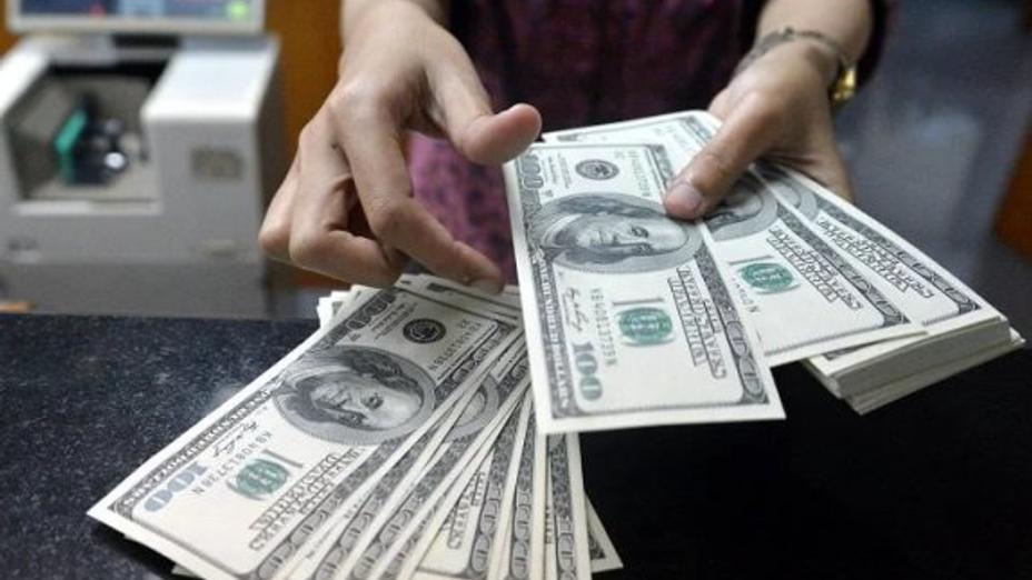 قازاقستاندا دوللار ارزاندادى