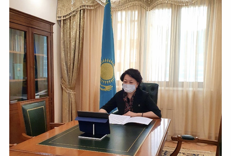 مينيستر " ۇلى دالا مۇراسى" اتتى تۇرىك تىلىندەگى كىتاپتىڭ تۇساۋكەسەرىنە قاتىستى