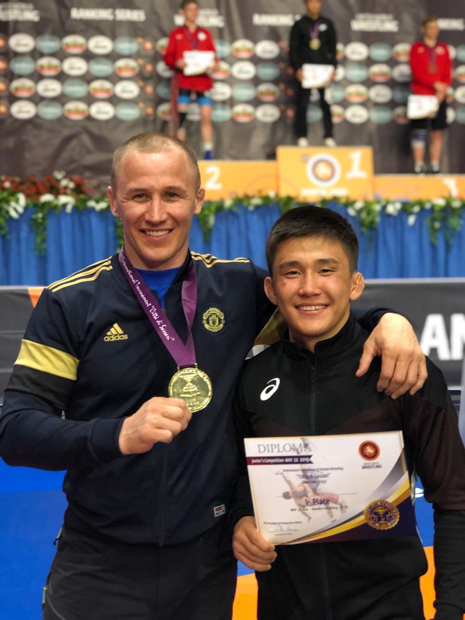 داۋلەت تەمىرجانوۆ پەن ازامات داۋلەتبەكوۆ ەل چەمپيونى اتاندى