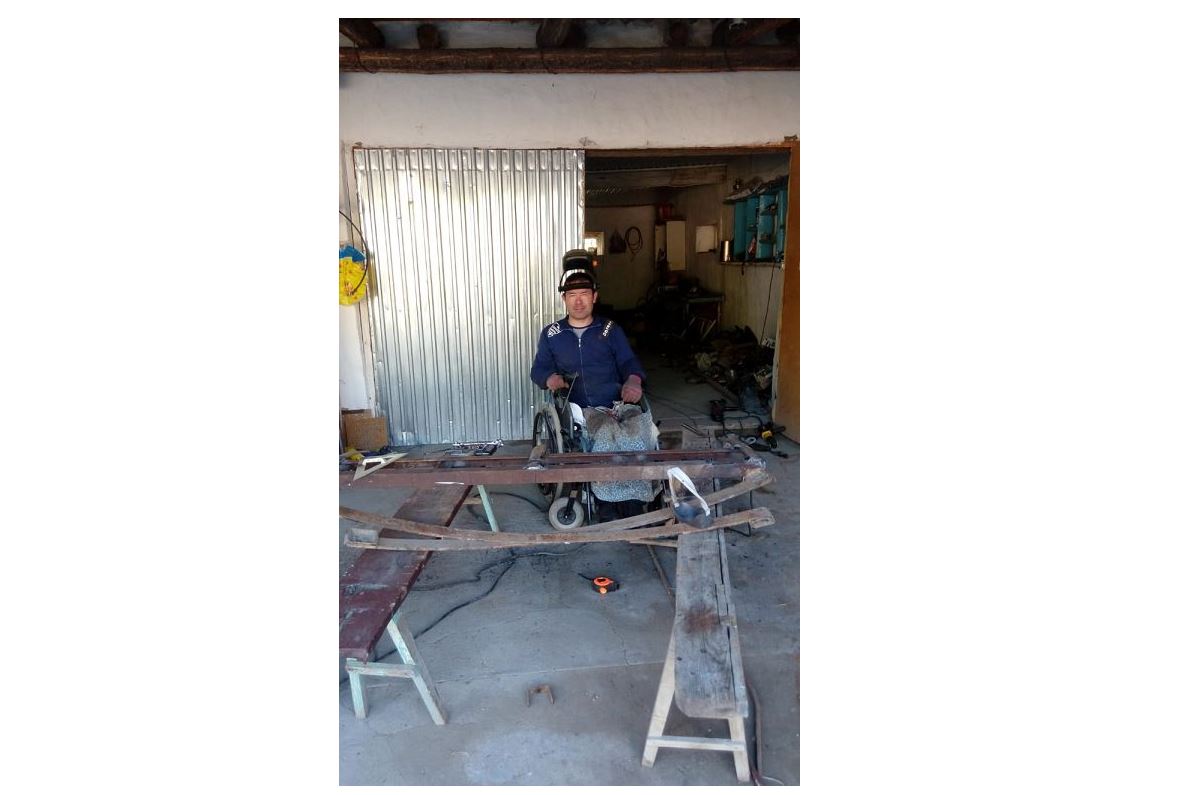 تەمىردەن ءتۇيىن تۇيگەن