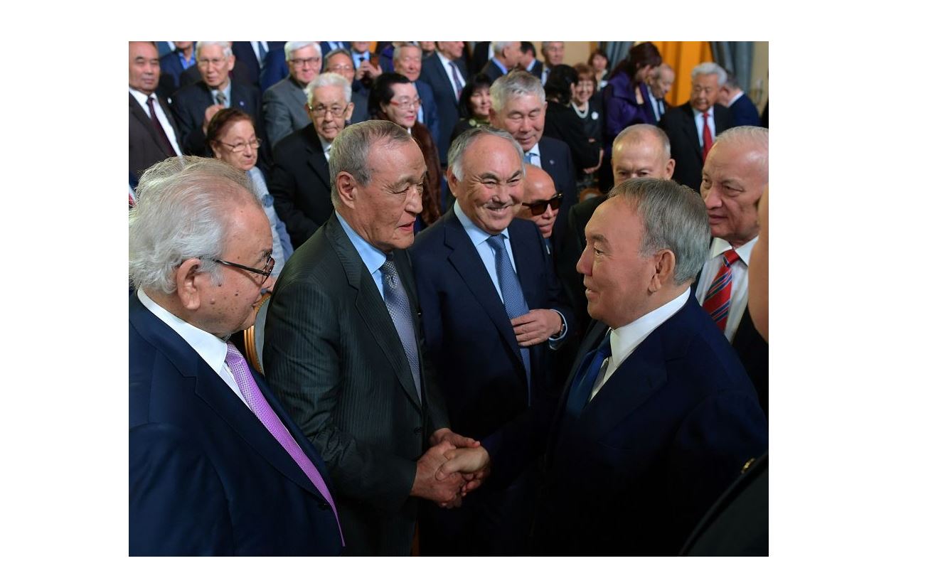 ەلباسى جانە قازاقستان عىلىمى