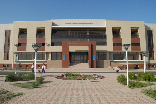 اتىراۋدا وبلىستىق كىتاپحانانىڭ 38 733 قۇجاتى تسيفرلى فورماتقا كوشىرىلدى