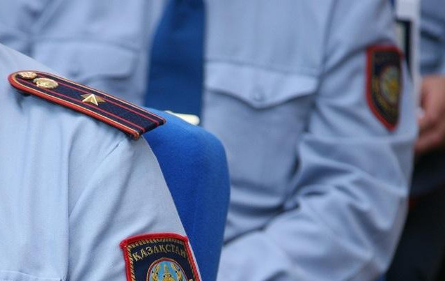 قىلمىس ازايىپ كەلەدى