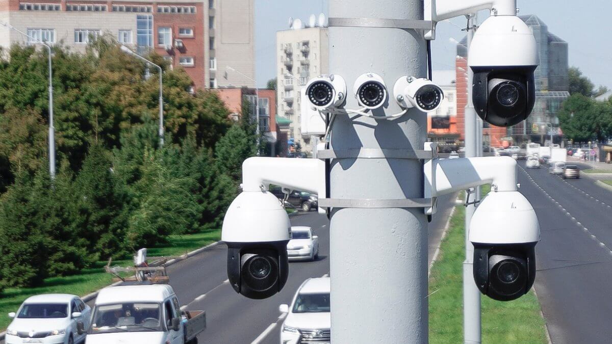 وسكەمەندە قىلمىس ەكى ەسەگە ازايدى