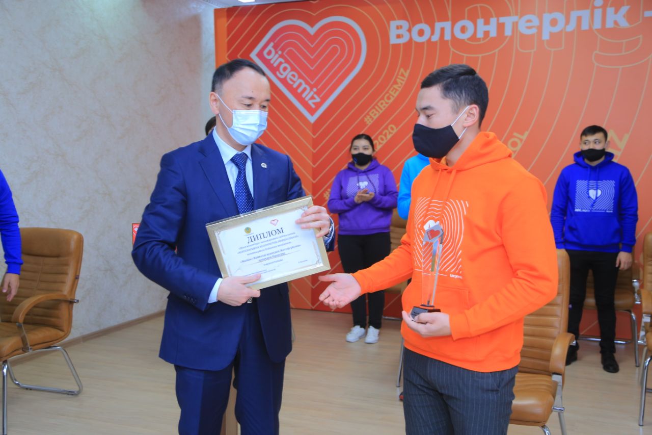 قوستاناي وبلىسىندا ۆولونتەرلەر ماراپاتتالدى