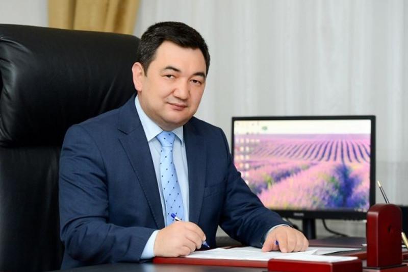 تۇلعاتانۋ توڭىرەگىندەگى تۇيتكىلدەر